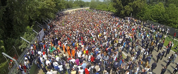 SENNA_COMMEMORAZIONE_01-990x556