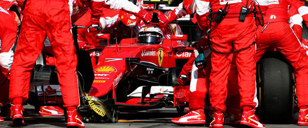 Ferrari_pit-stop_australia