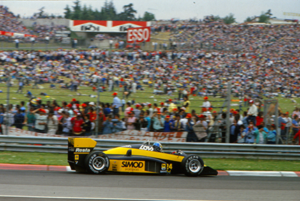 1987 GP San Marino-Imola(Photo 4) Minardi